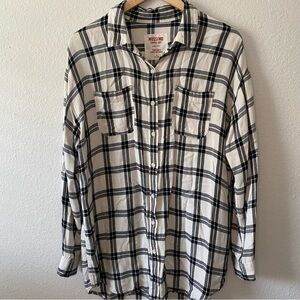 Tunic length flannel shirt